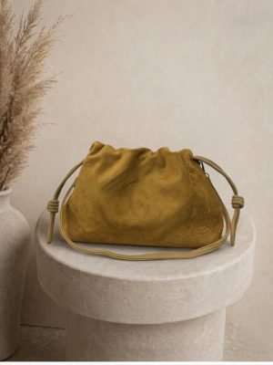 Bolso bordado mostaza