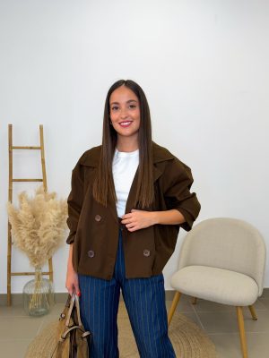 Gabardina crop marrón
